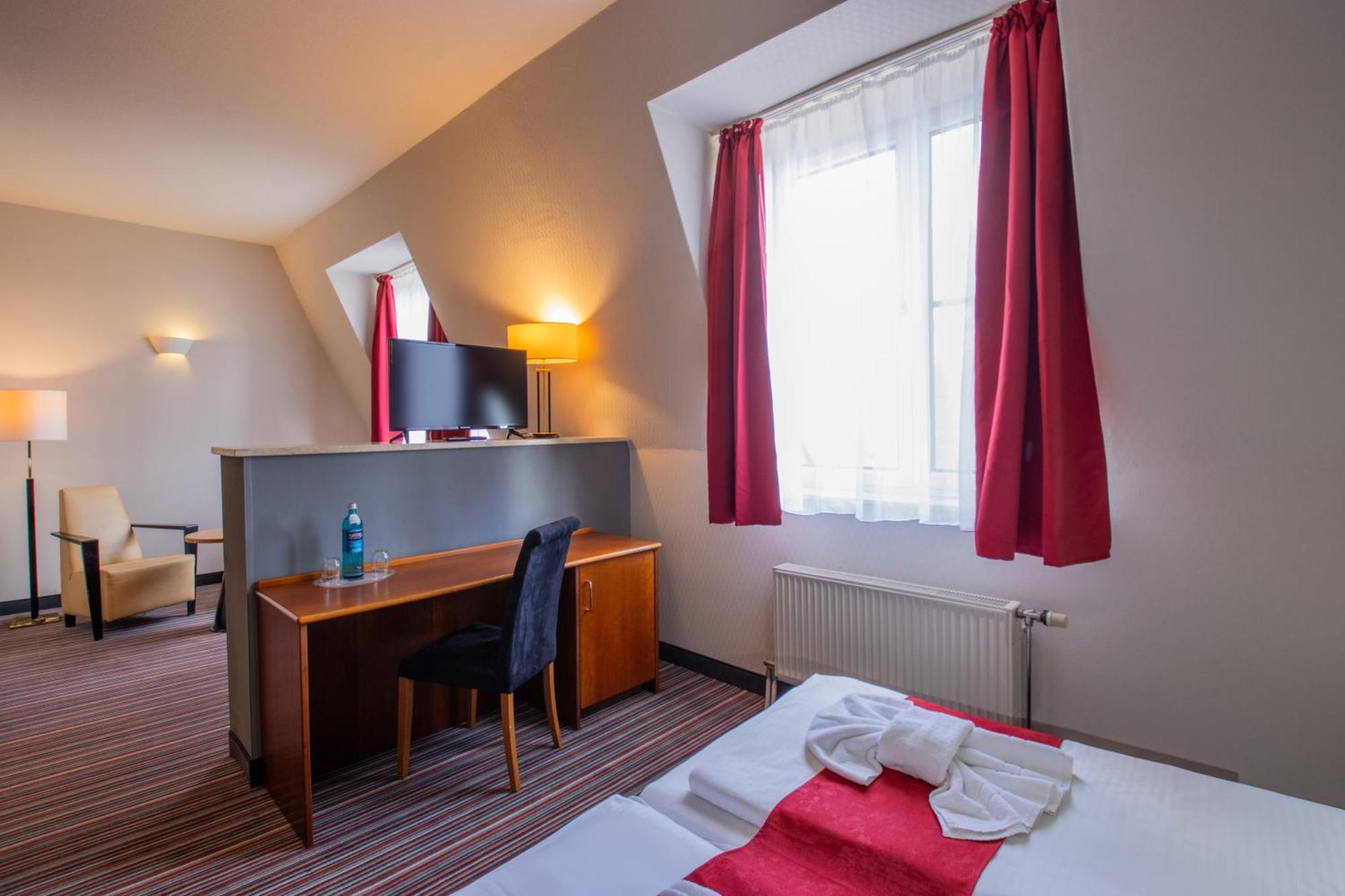 Seehotel Brandenburg An Der Havel Brielow Extérieur photo