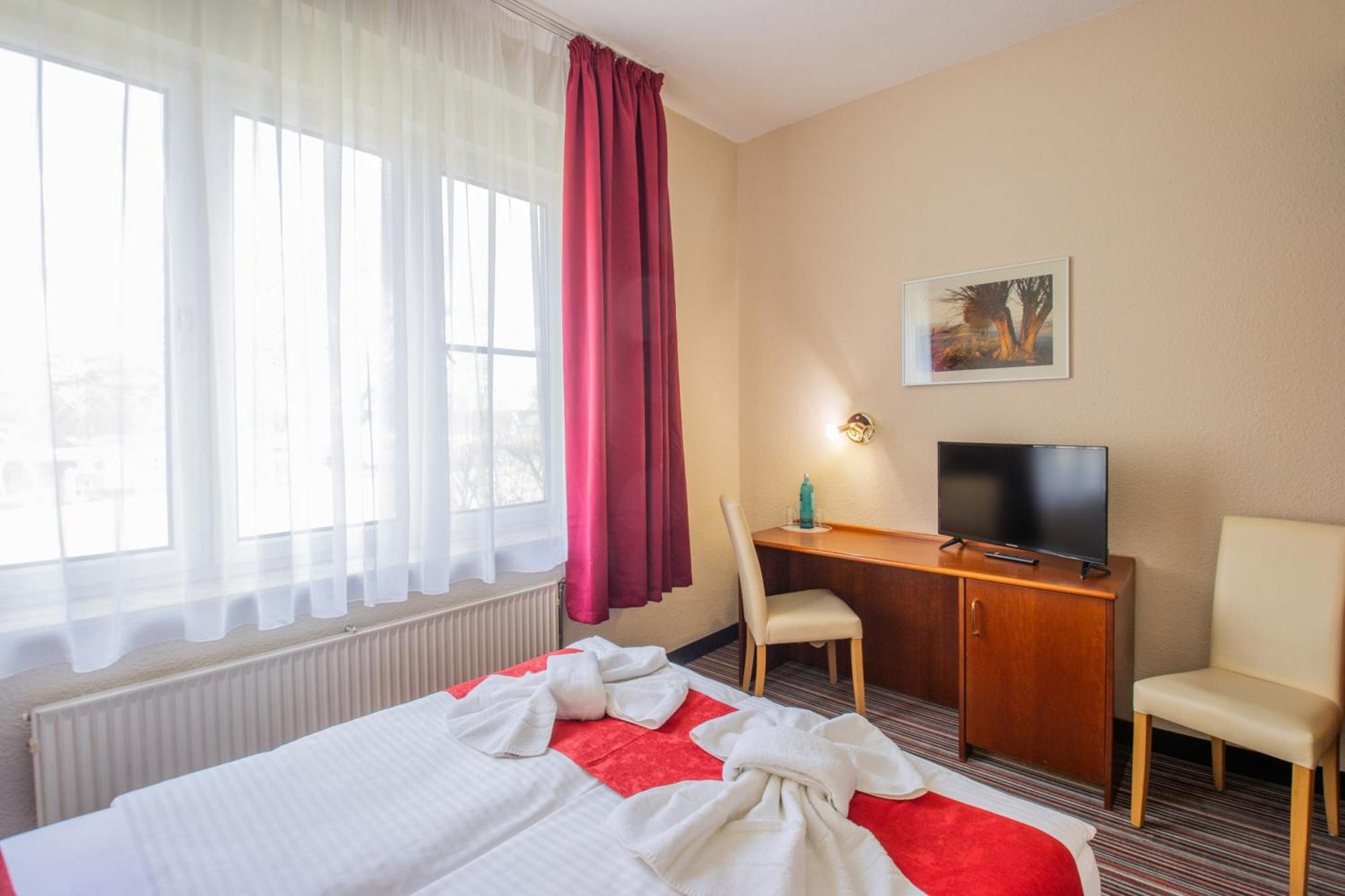 Seehotel Brandenburg An Der Havel Brielow Extérieur photo