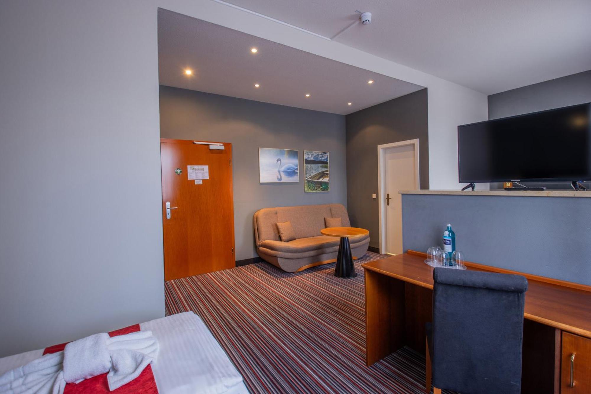 Seehotel Brandenburg An Der Havel Brielow Extérieur photo