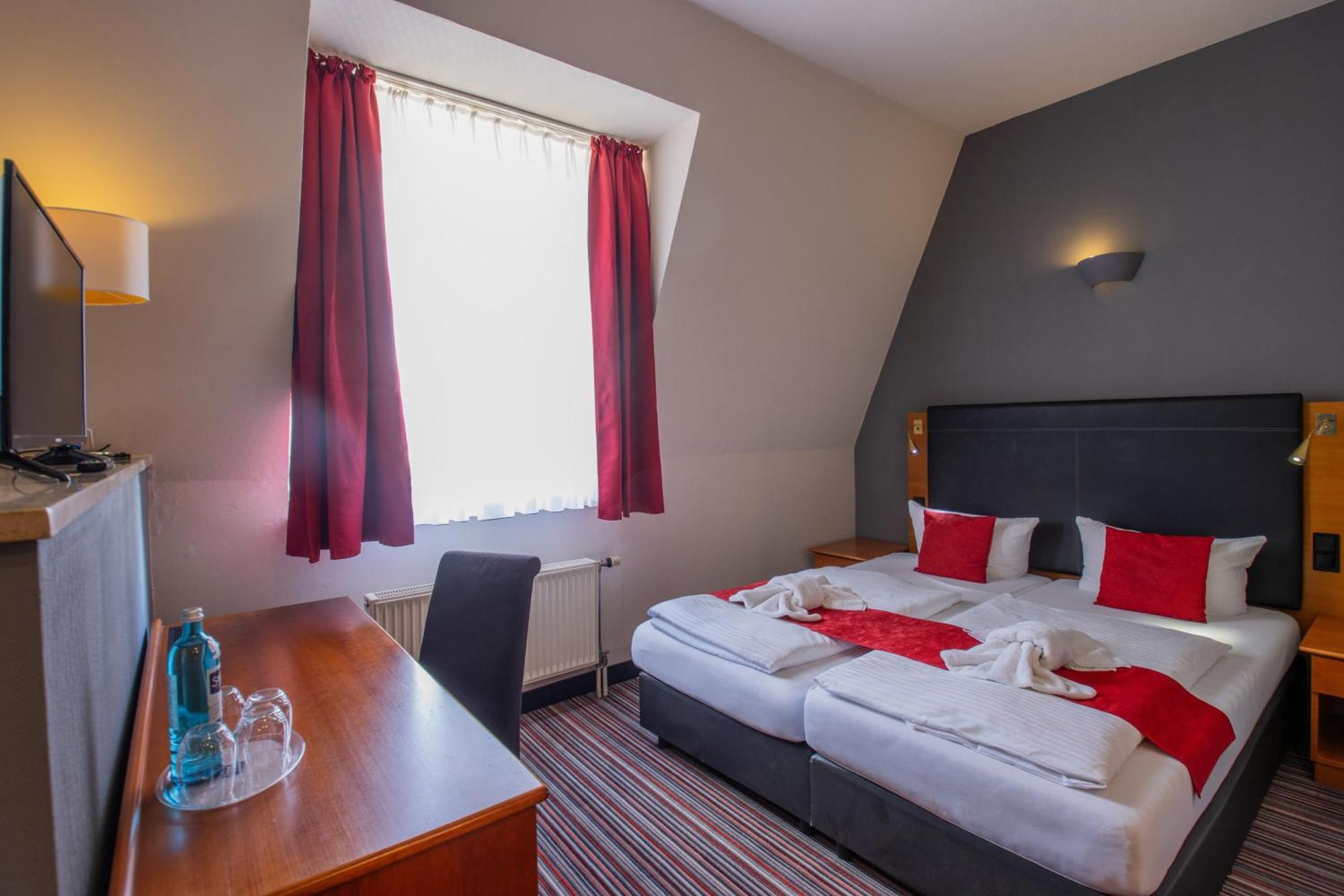 Seehotel Brandenburg An Der Havel Brielow Extérieur photo