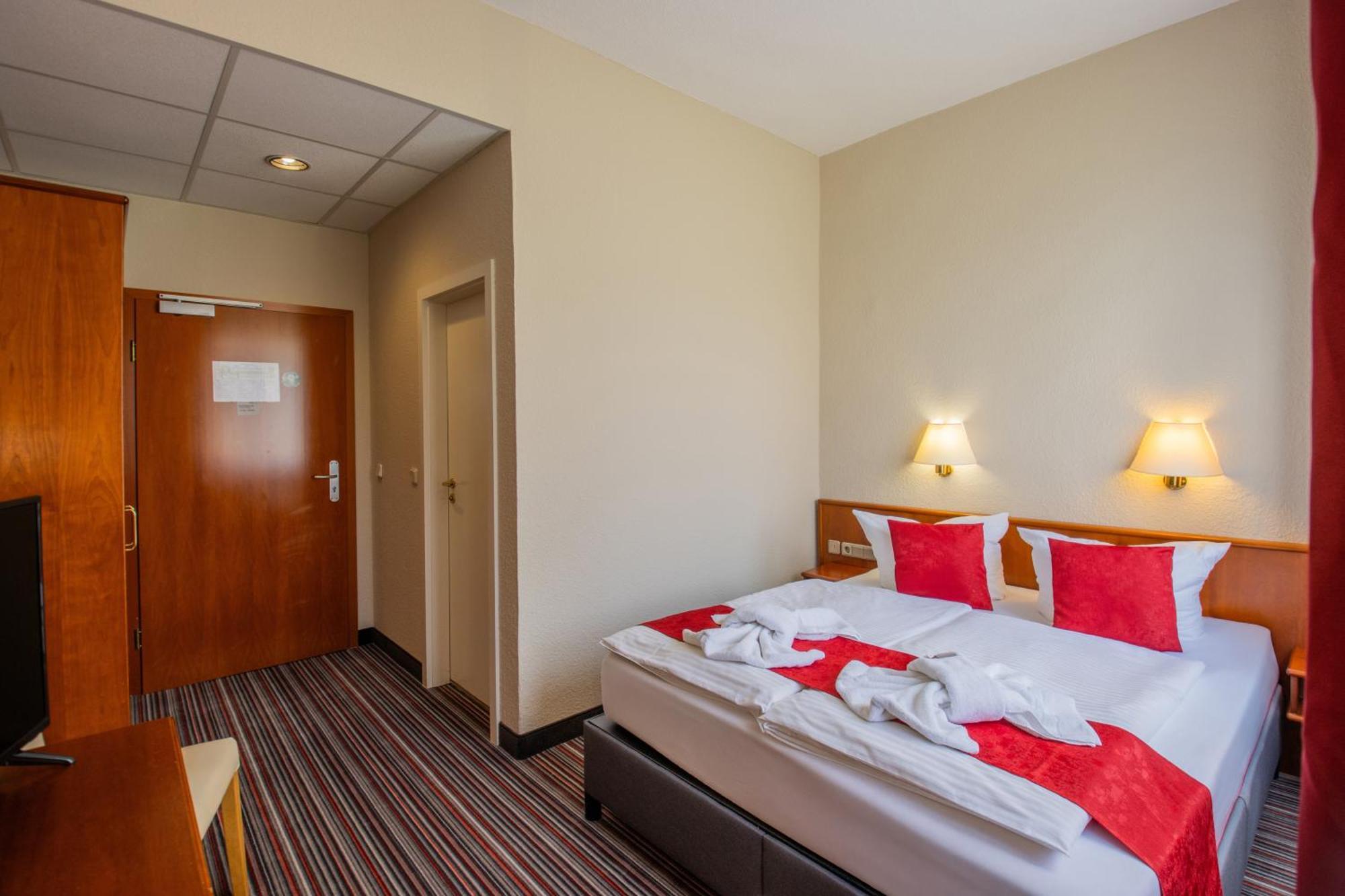 Seehotel Brandenburg An Der Havel Brielow Extérieur photo