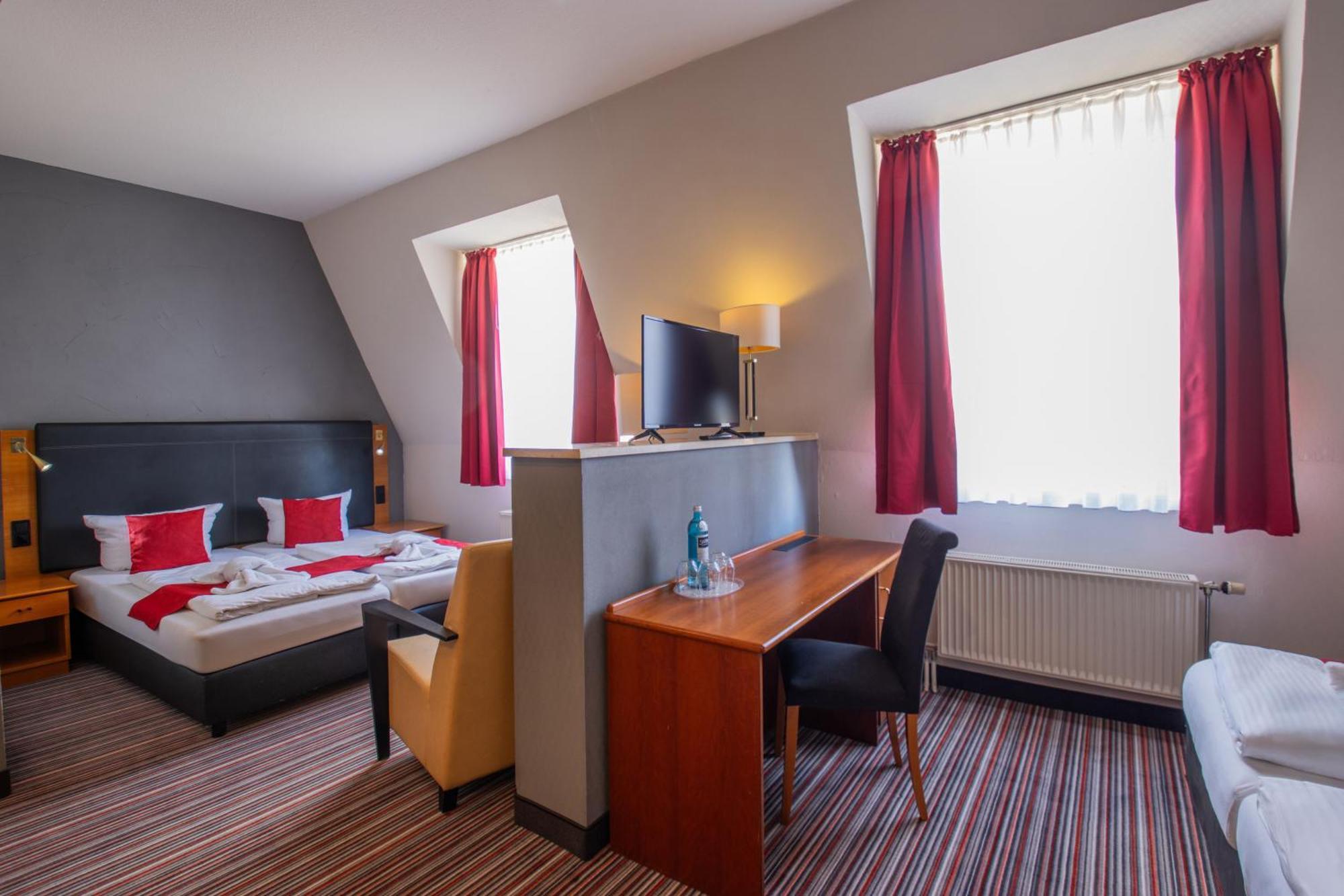 Seehotel Brandenburg An Der Havel Brielow Extérieur photo