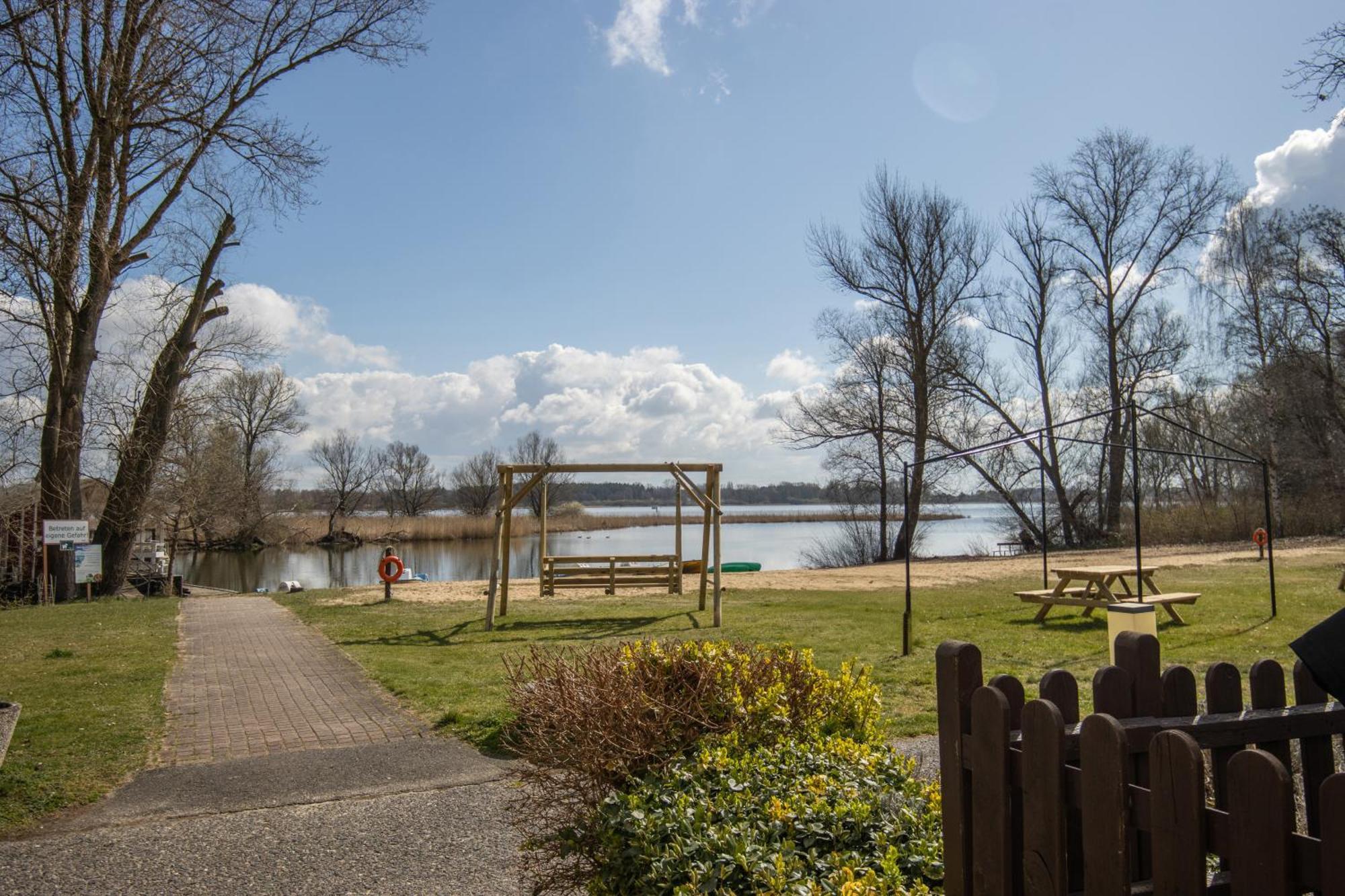Seehotel Brandenburg An Der Havel Brielow Extérieur photo